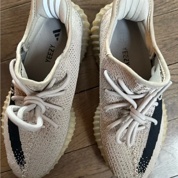 Yeezy - Picture 3 of 6